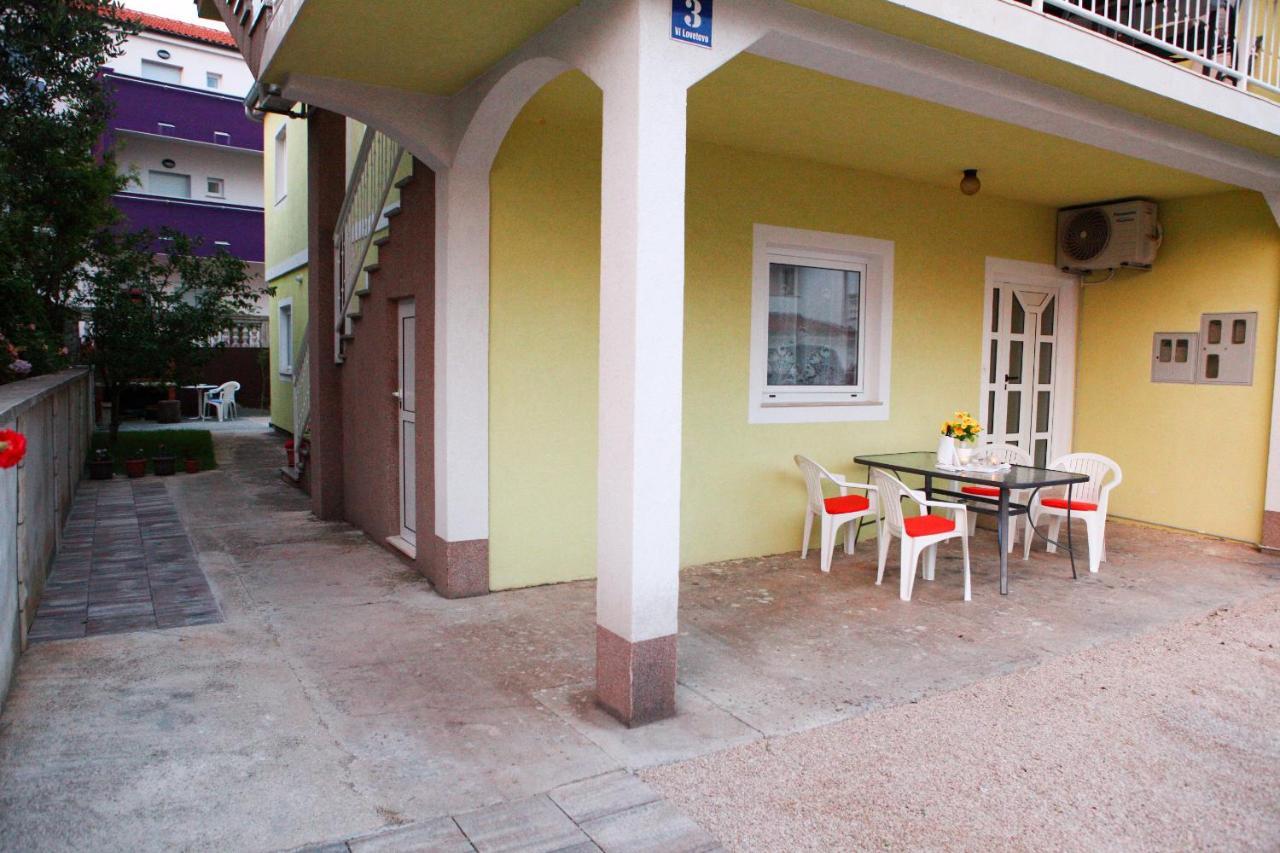 Apartmani Andrej Vodice ヴォディツェ エクステリア 写真