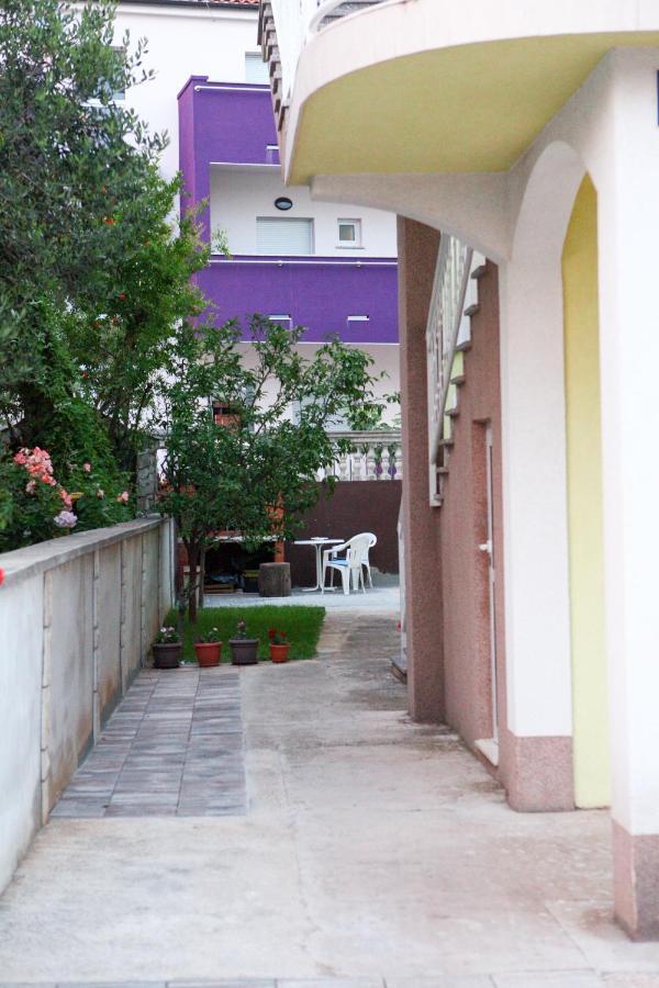 Apartmani Andrej Vodice ヴォディツェ エクステリア 写真