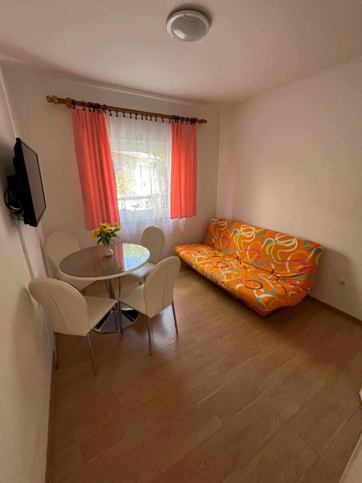 Apartmani Andrej Vodice ヴォディツェ エクステリア 写真