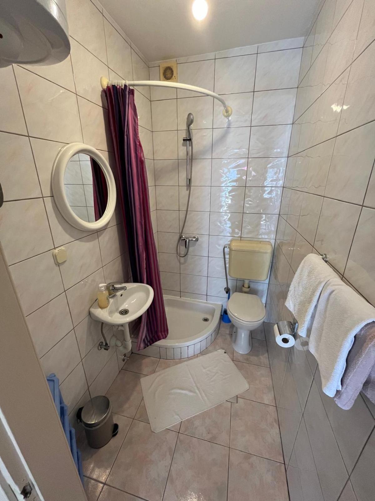 Apartmani Andrej Vodice ヴォディツェ エクステリア 写真